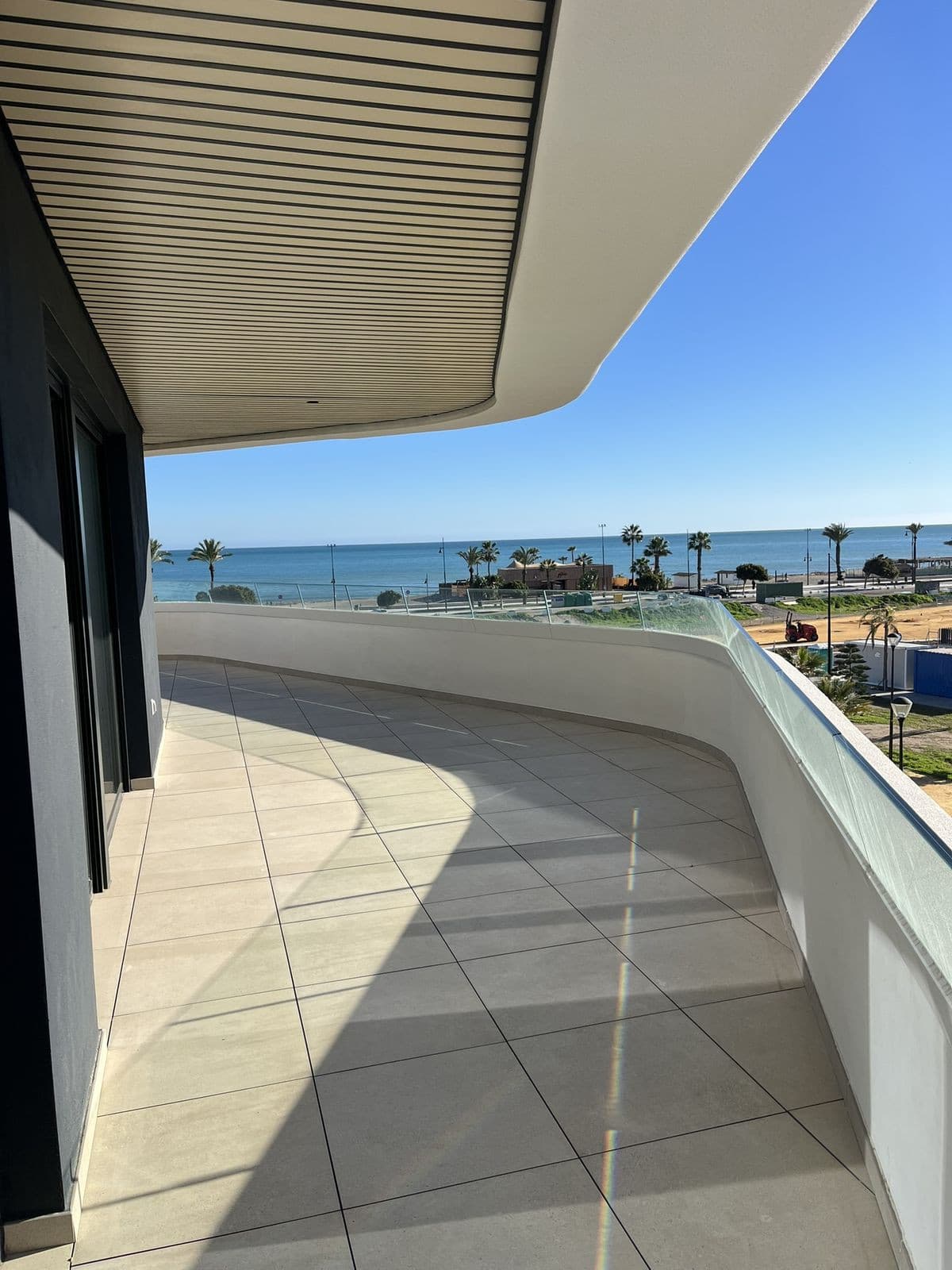 Middle Floor Apartment in Torremolinos — photo 4 of 10
