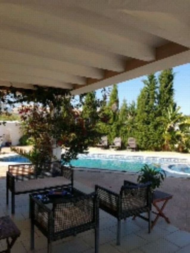 Detached Villa in El Pinillo — photo 6 of 7