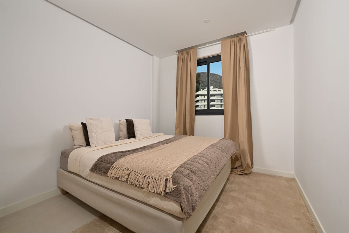 Middle Floor Apartment in Fuengirola — photo 7 of 10
