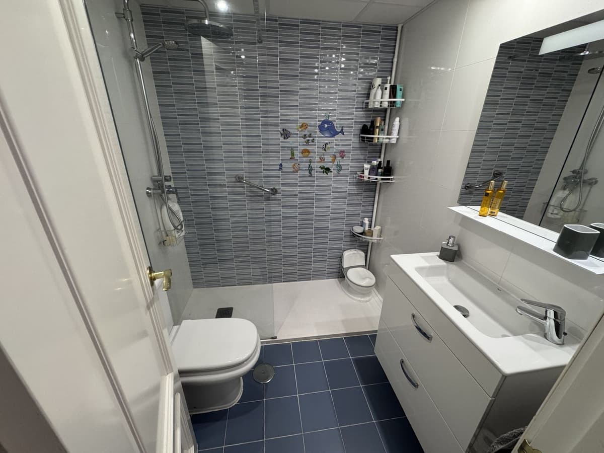 Middle Floor Apartment in Estepona — photo 9 of 10