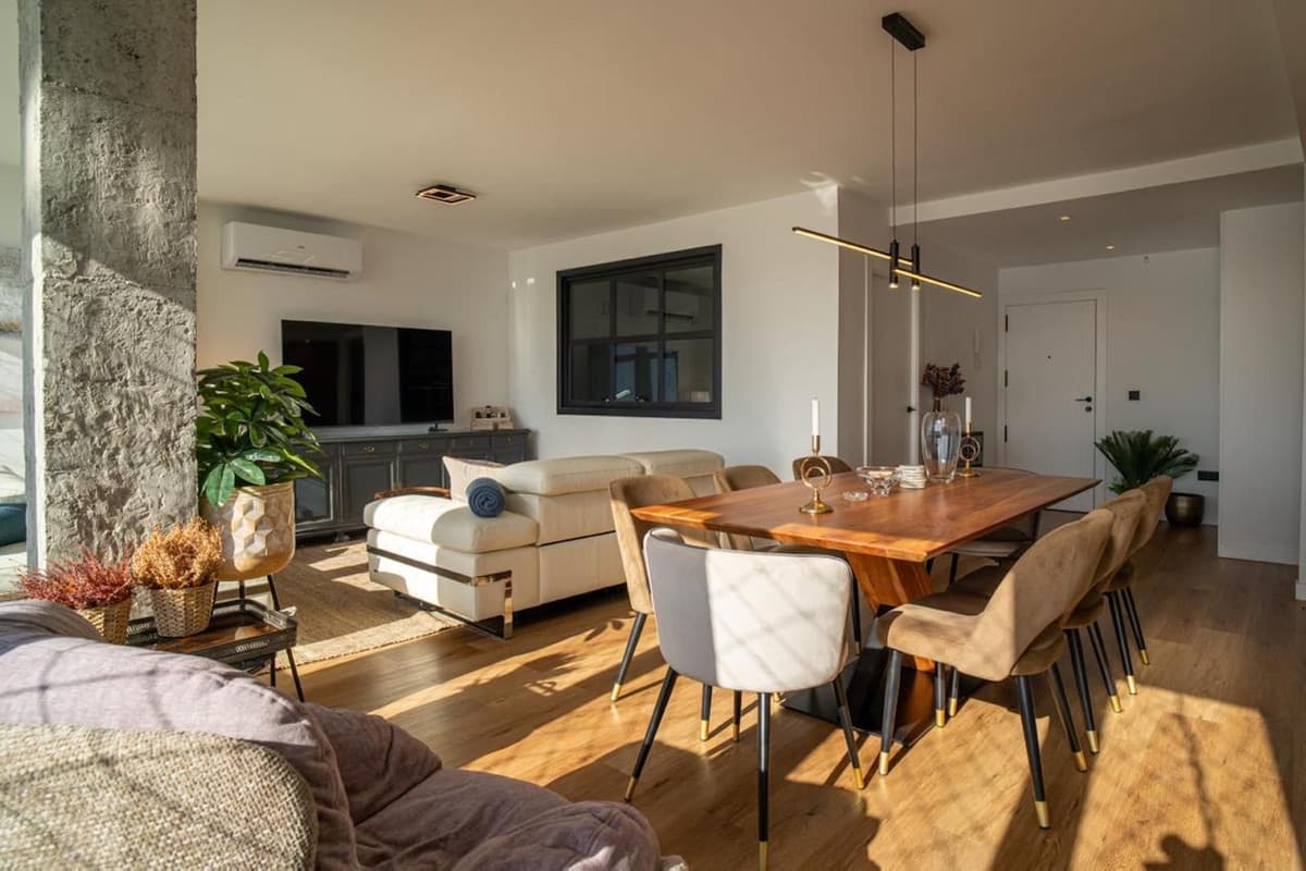 Middle Floor Apartment in Málaga Centro — photo 2 of 10