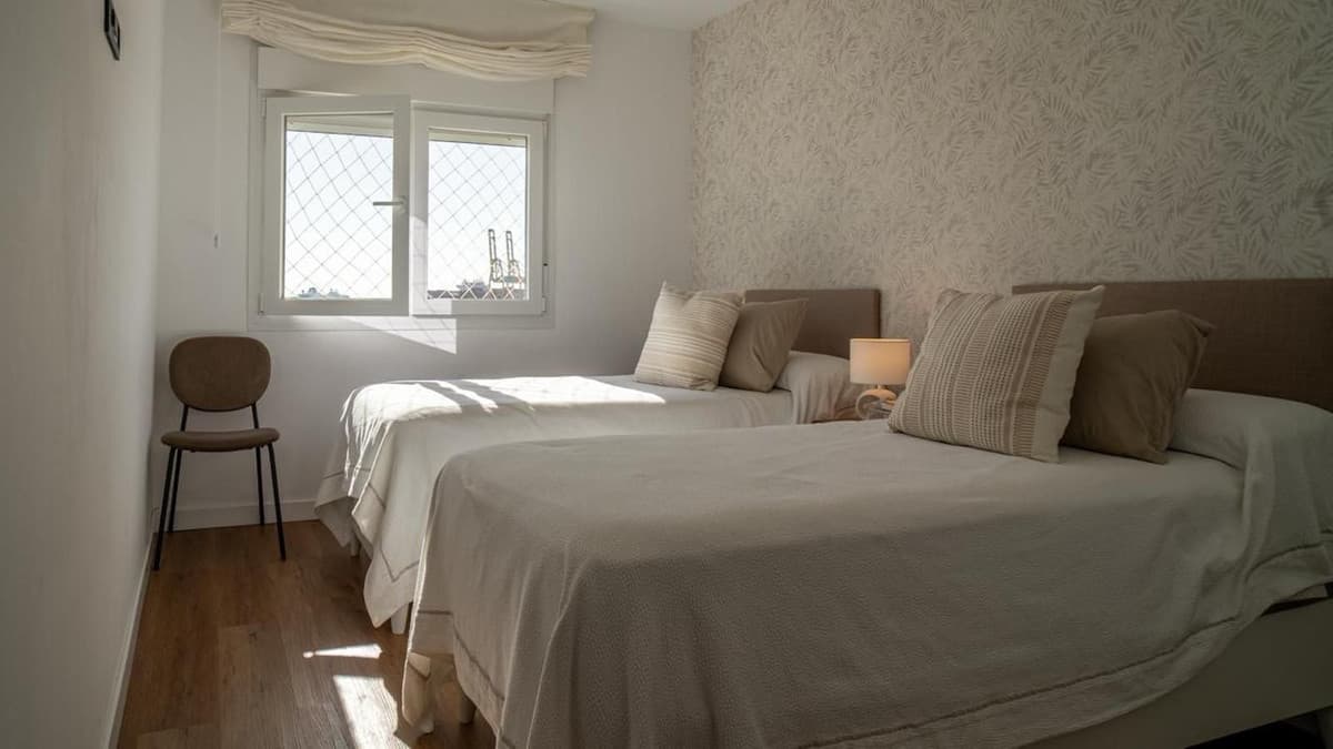 Middle Floor Apartment in Málaga Centro — photo 6 of 10