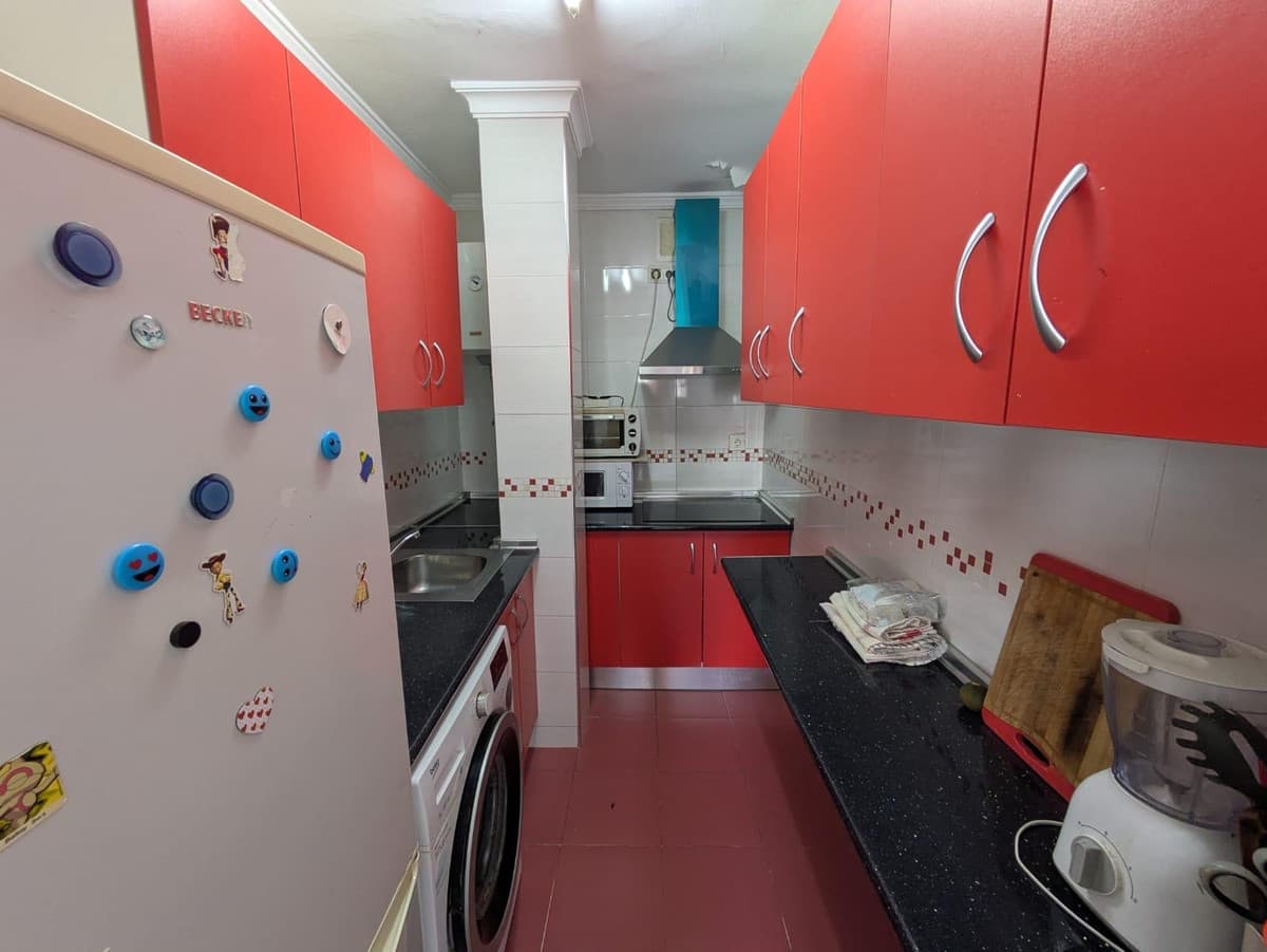 Middle Floor Apartment in La Carihuela — photo 6 of 10