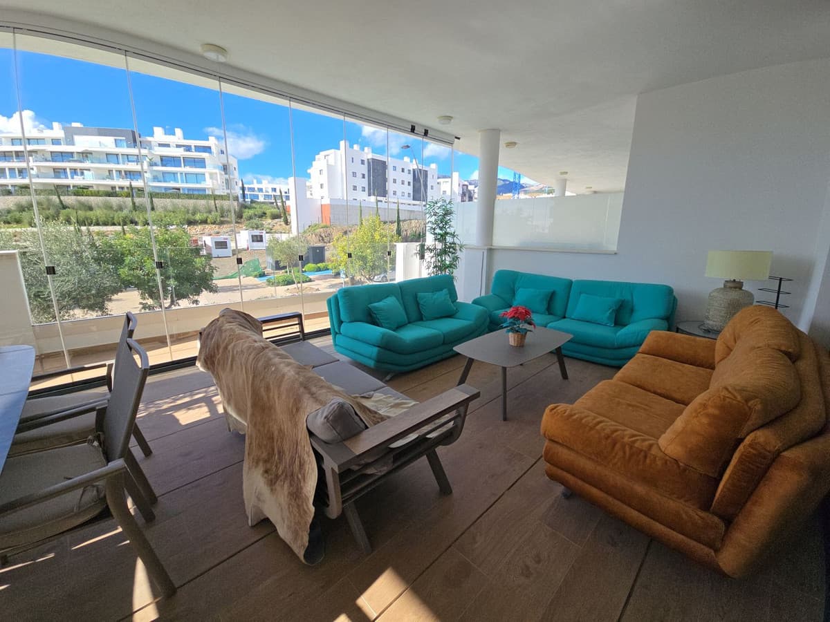 Middle Floor Apartment in Fuengirola — photo 5 of 10