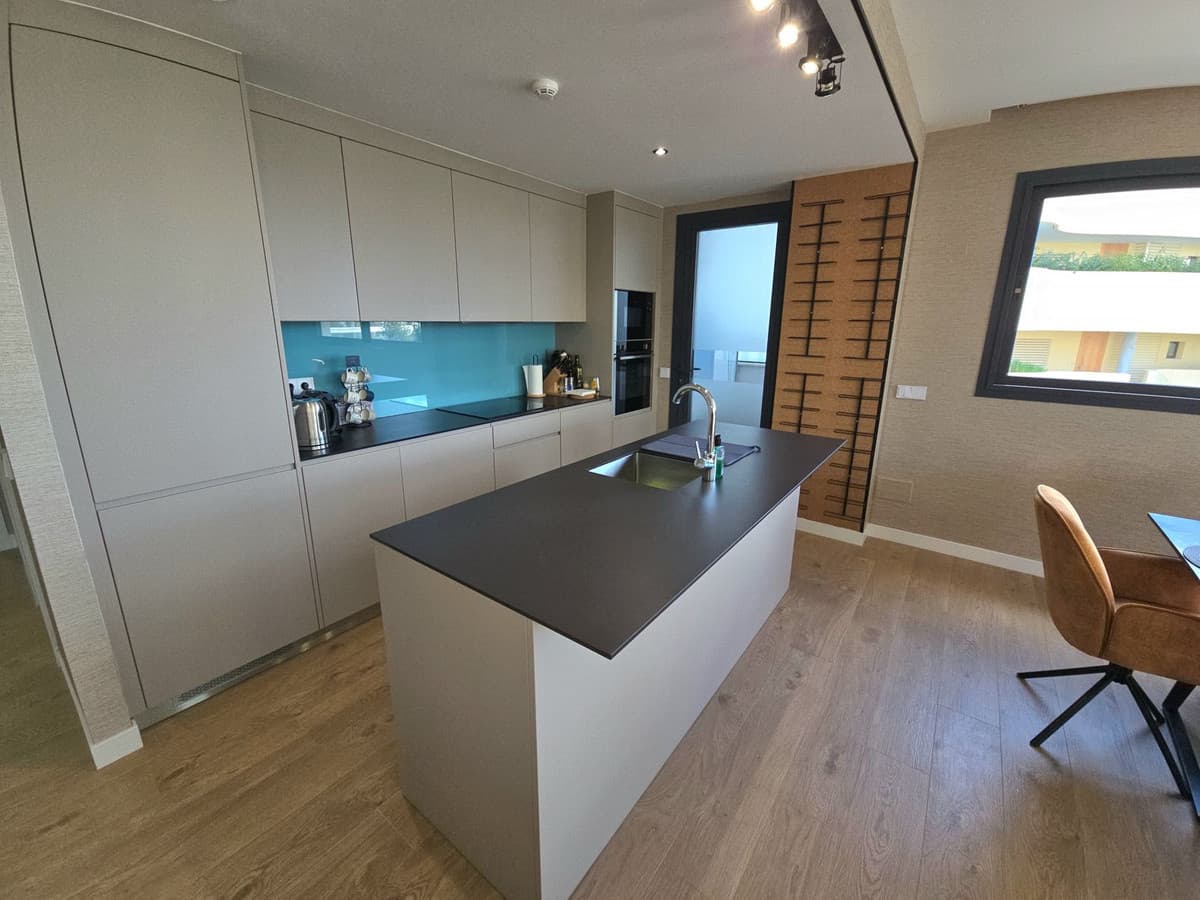 Middle Floor Apartment in Fuengirola — photo 8 of 10