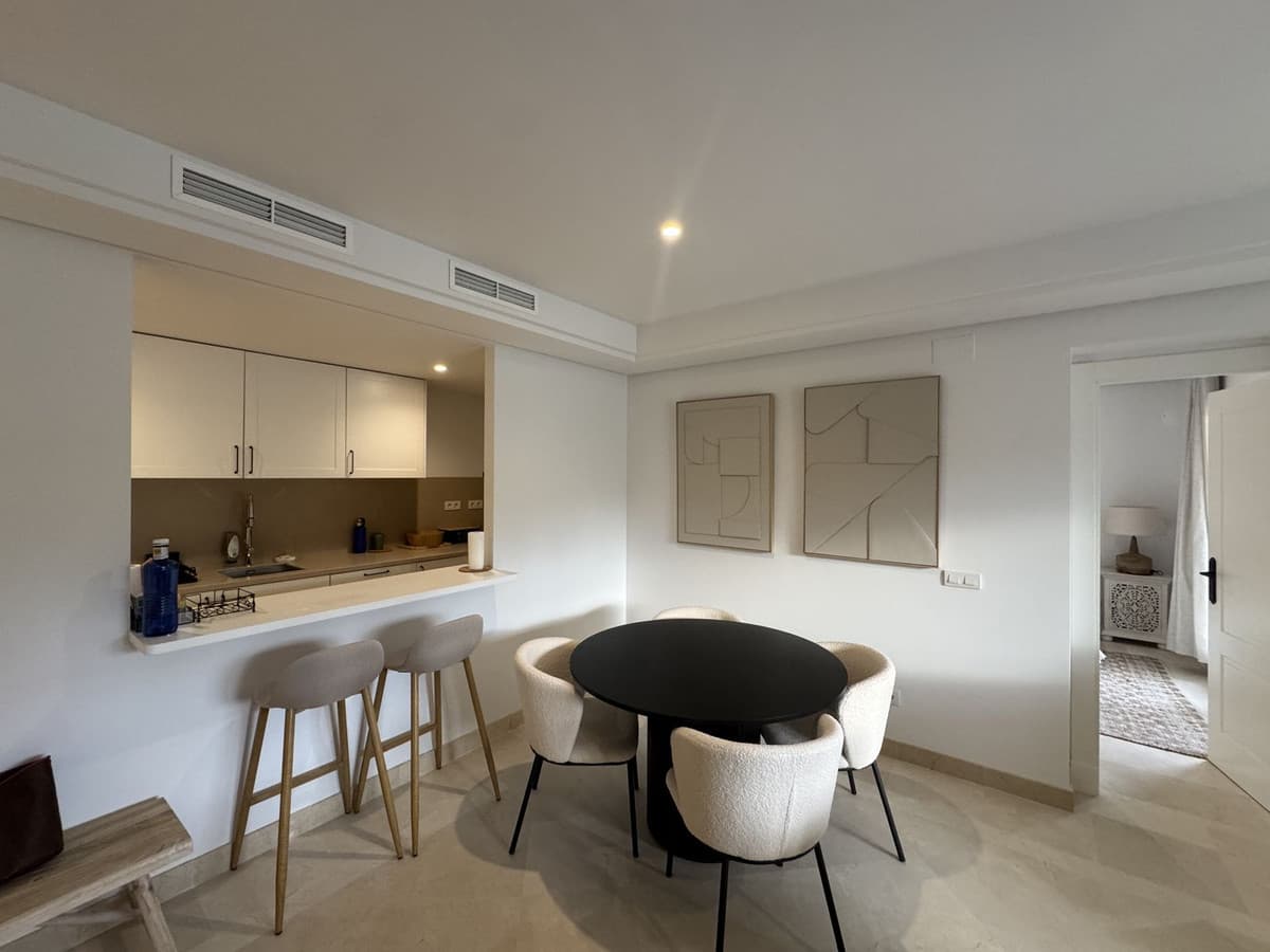 Ground Floor Apartment in Aloha — photo 7 of 10