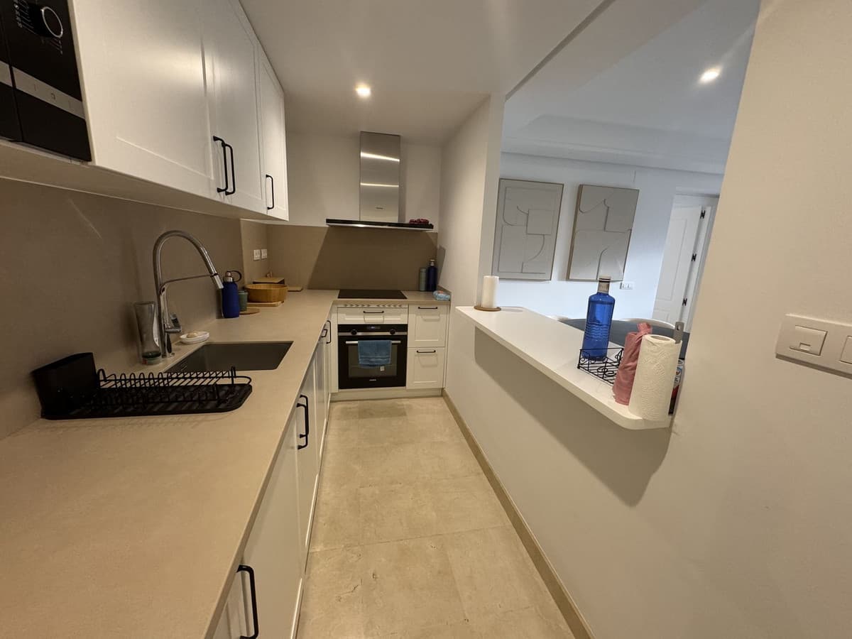 Ground Floor Apartment in Aloha — photo 9 of 10