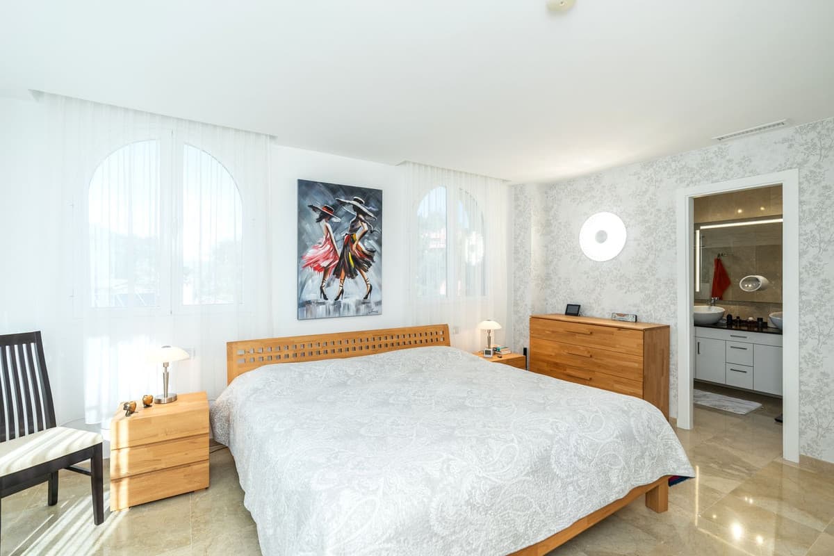 Middle Floor Apartment in Los Arqueros — photo 7 of 10