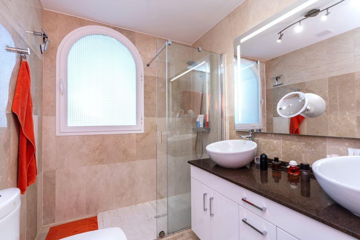 Middle Floor Apartment in Los Arqueros — photo 9 of 10