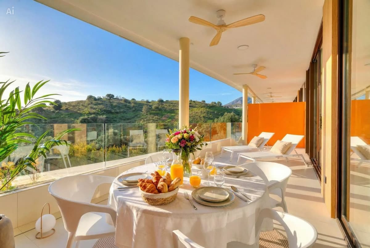 Middle Floor Apartment in Fuengirola — photo 1 of 10