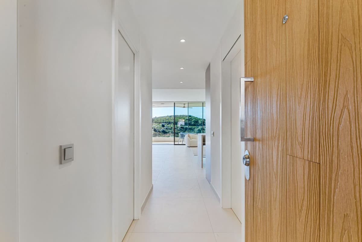 Middle Floor Apartment in Fuengirola — photo 6 of 10