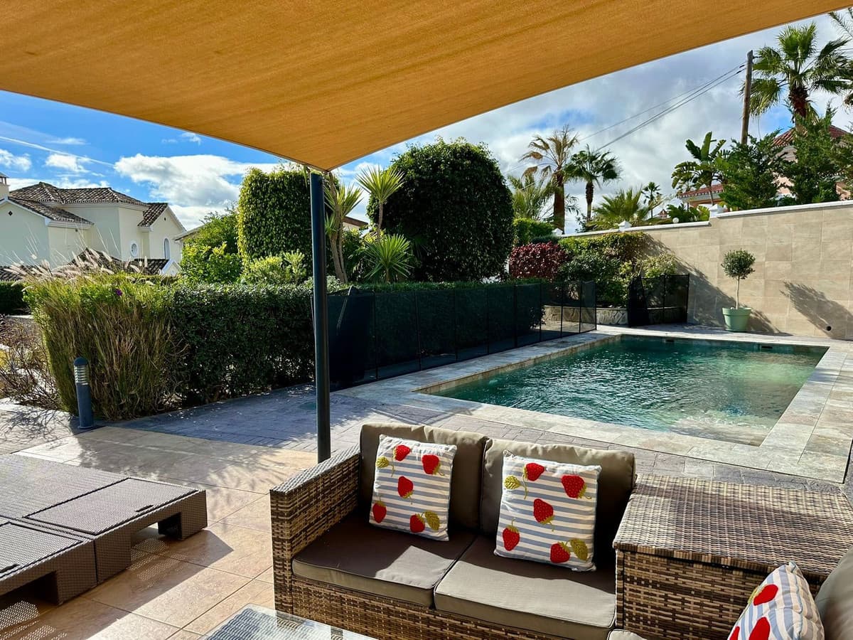 Detached Villa in Estepona — photo 4 of 10