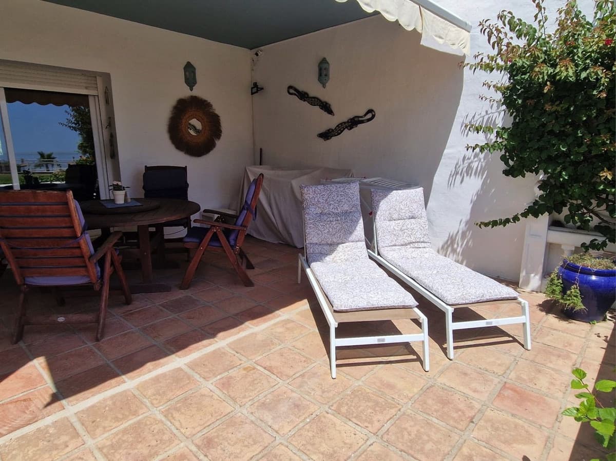 Semi-Detached House in Casares Playa — photo 2 of 10