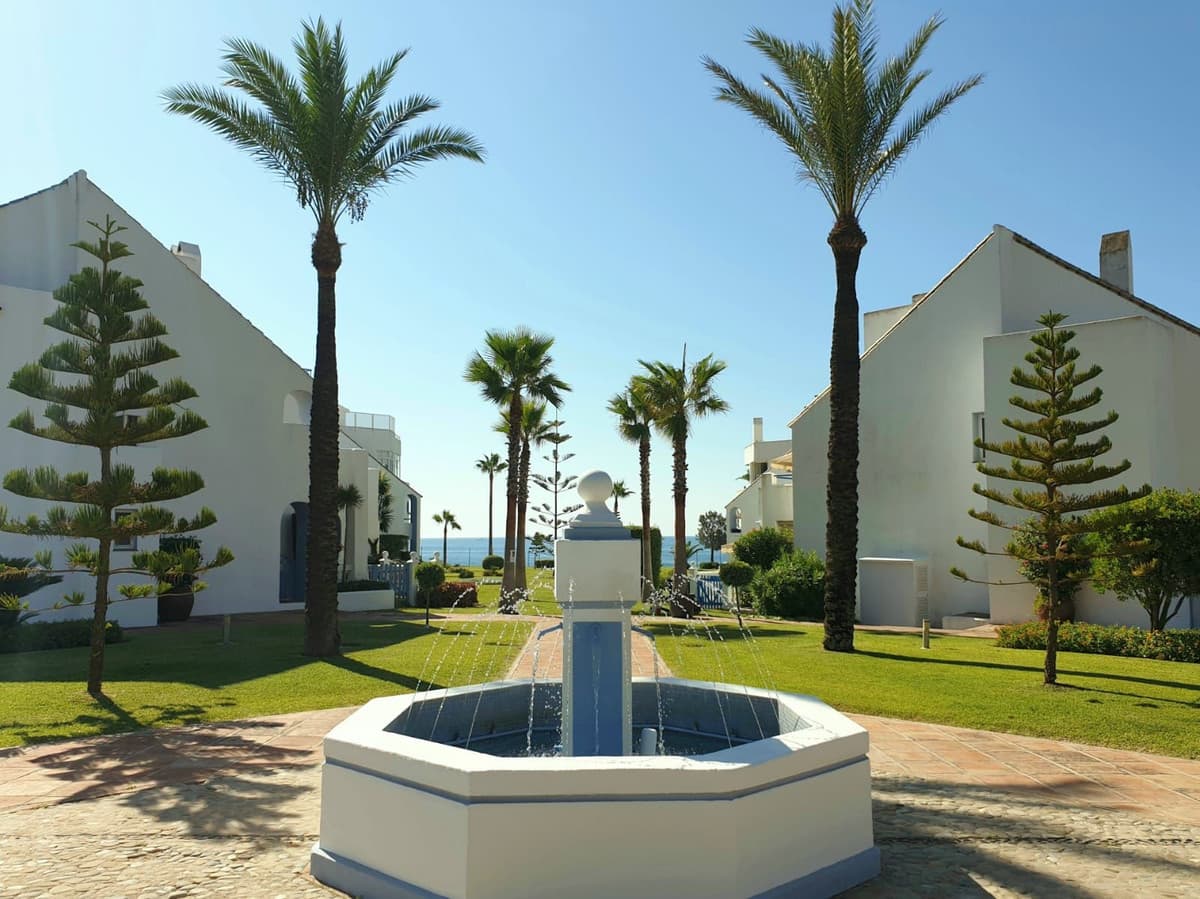 Semi-Detached House in Casares Playa — photo 10 of 10