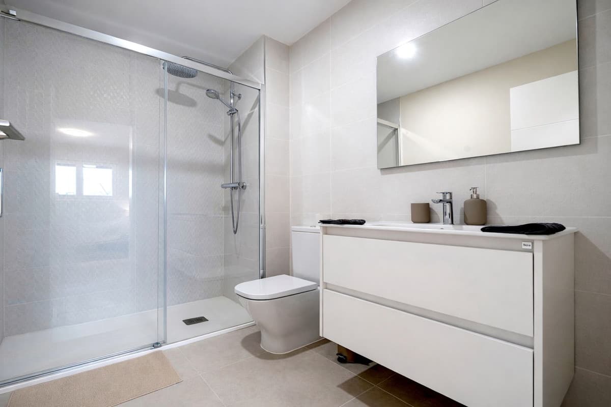 Ground Floor Apartment in Estepona — photo 3 of 10