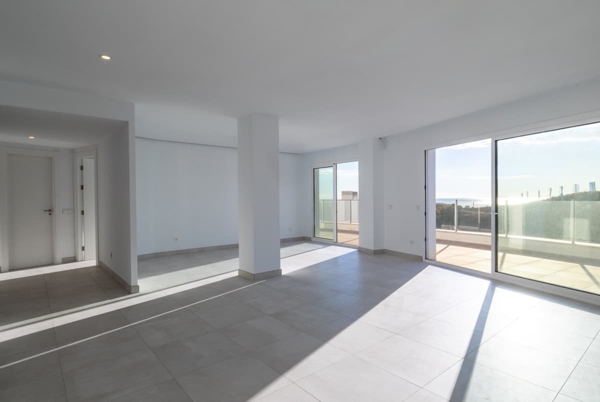 Penthouse in Altos de los Monteros — photo 2 of 10