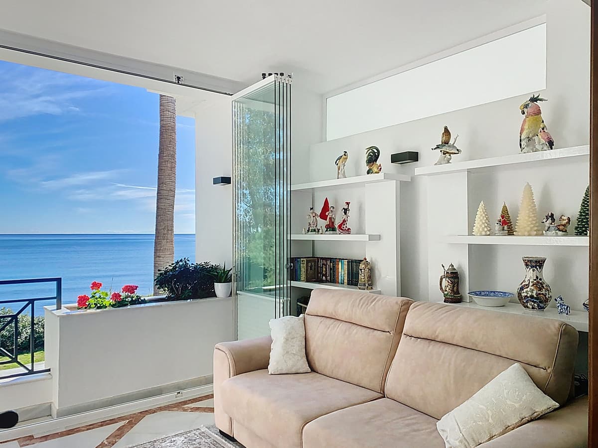 Middle Floor Apartment in Estepona — photo 6 of 10