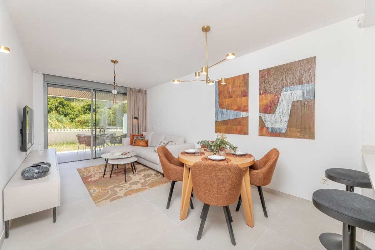 Ground Floor Apartment in Elviria — photo 1 of 10