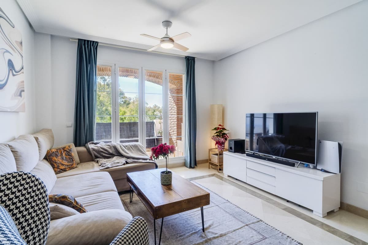 Middle Floor Apartment in Los Arqueros — photo 1 of 10