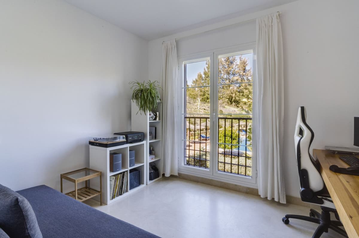 Middle Floor Apartment in Los Arqueros — photo 10 of 10
