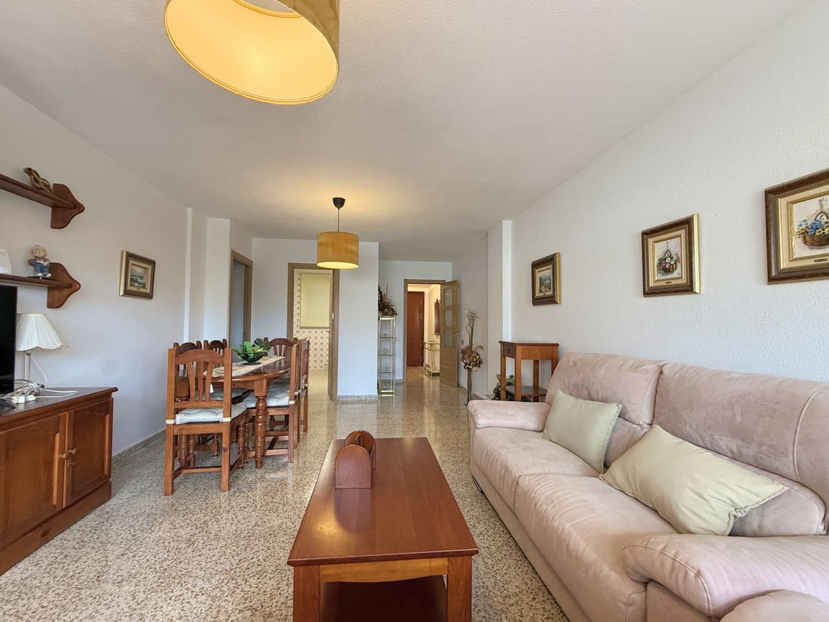 Middle Floor Apartment in San Luis de Sabinillas — photo 8 of 10