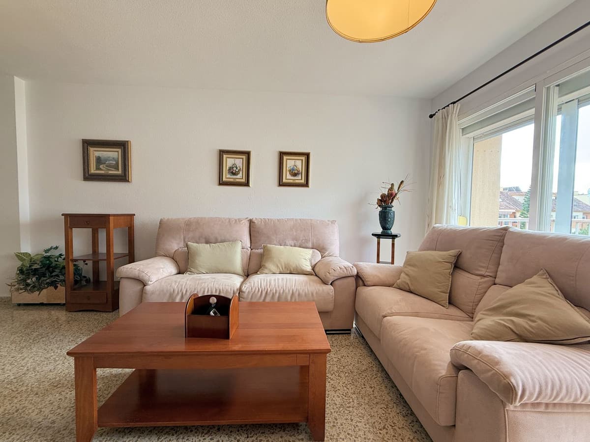 Middle Floor Apartment in San Luis de Sabinillas — photo 10 of 10