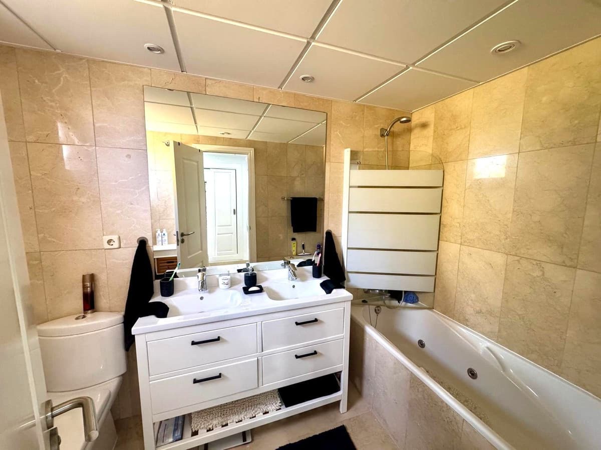 Middle Floor Apartment in Casares Playa — photo 10 of 10