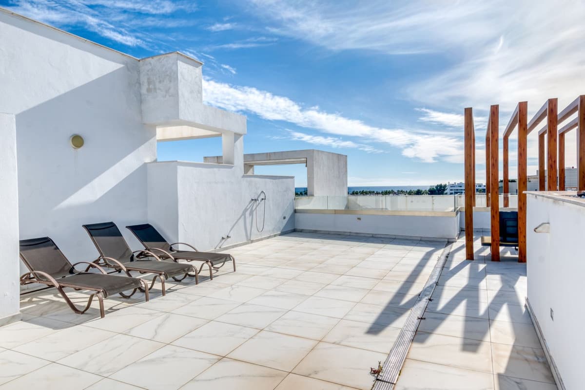 Penthouse in Estepona — photo 3 of 10