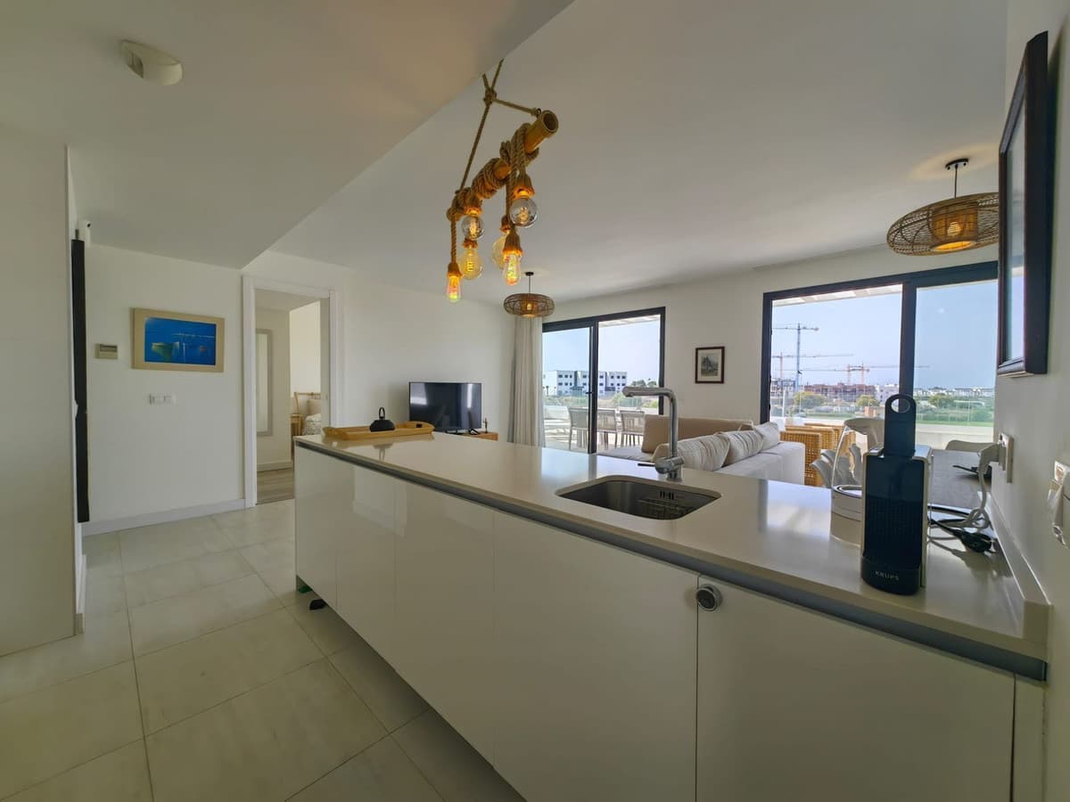 Penthouse Duplex in Estepona — photo 7 of 10