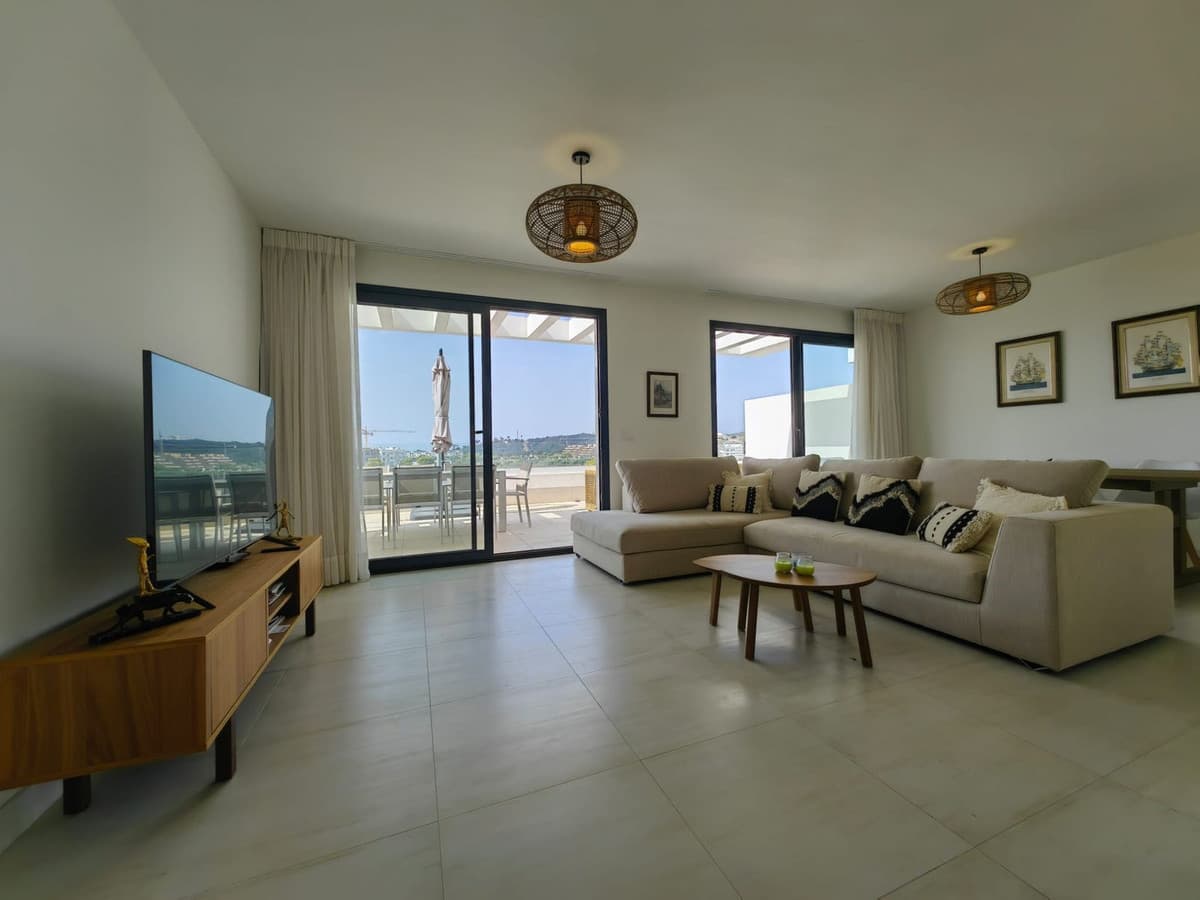 Penthouse Duplex in Estepona — photo 8 of 10