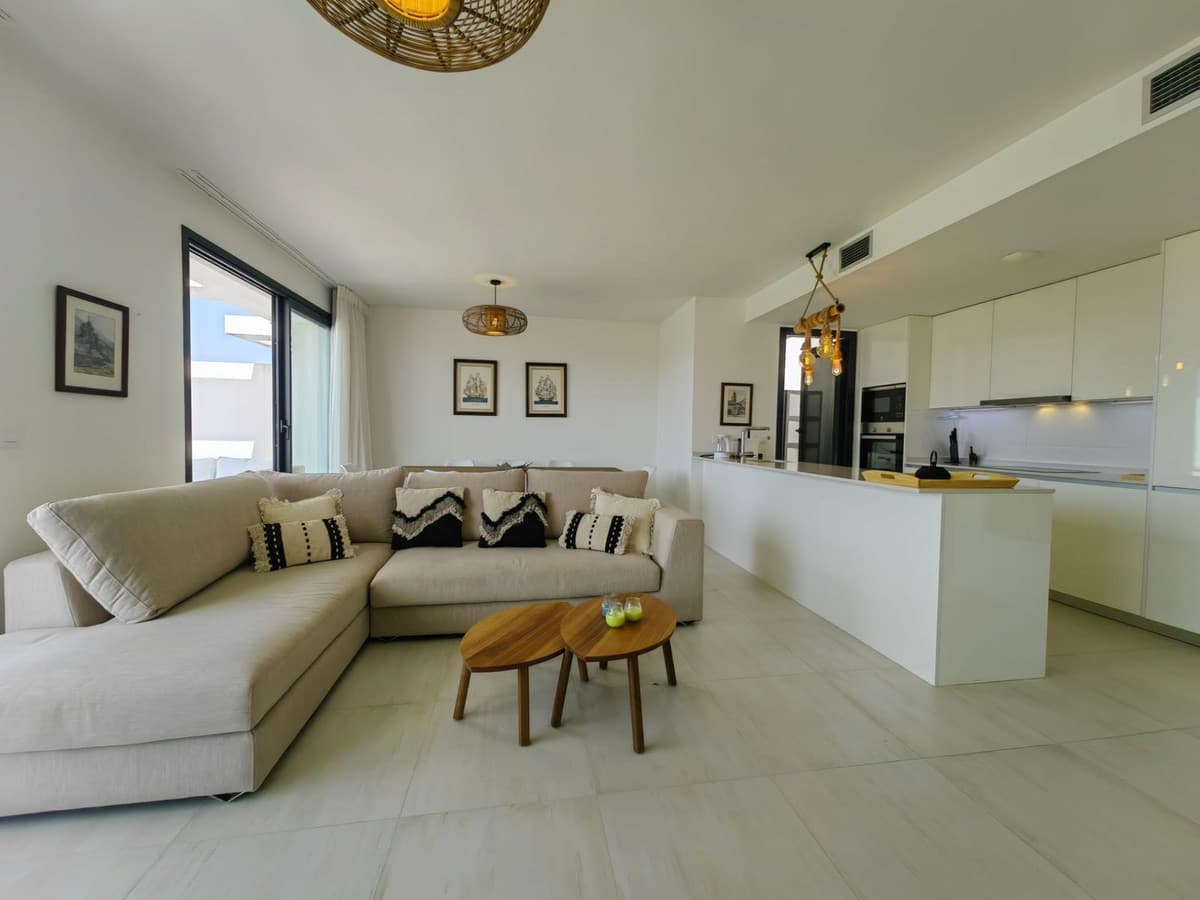 Penthouse Duplex in Estepona — photo 10 of 10