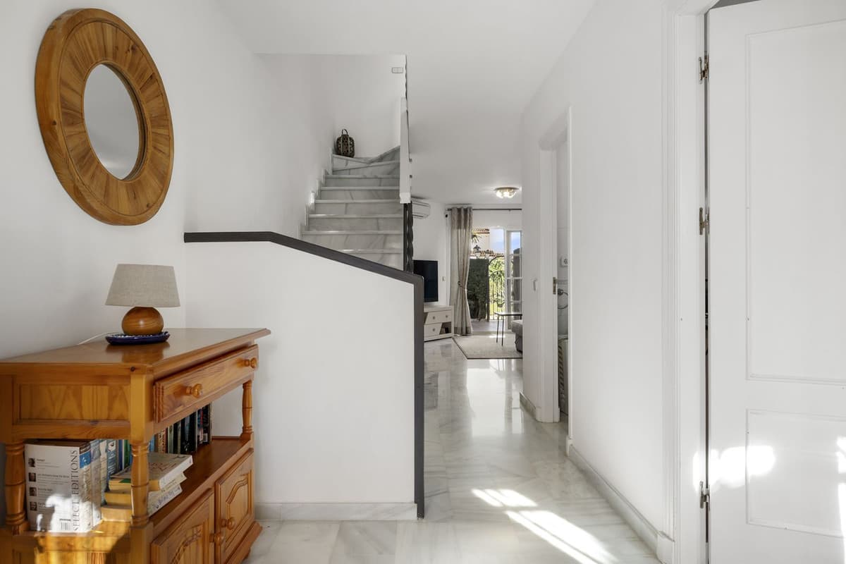 Townhouse in Bel Air — photo 4 of 10