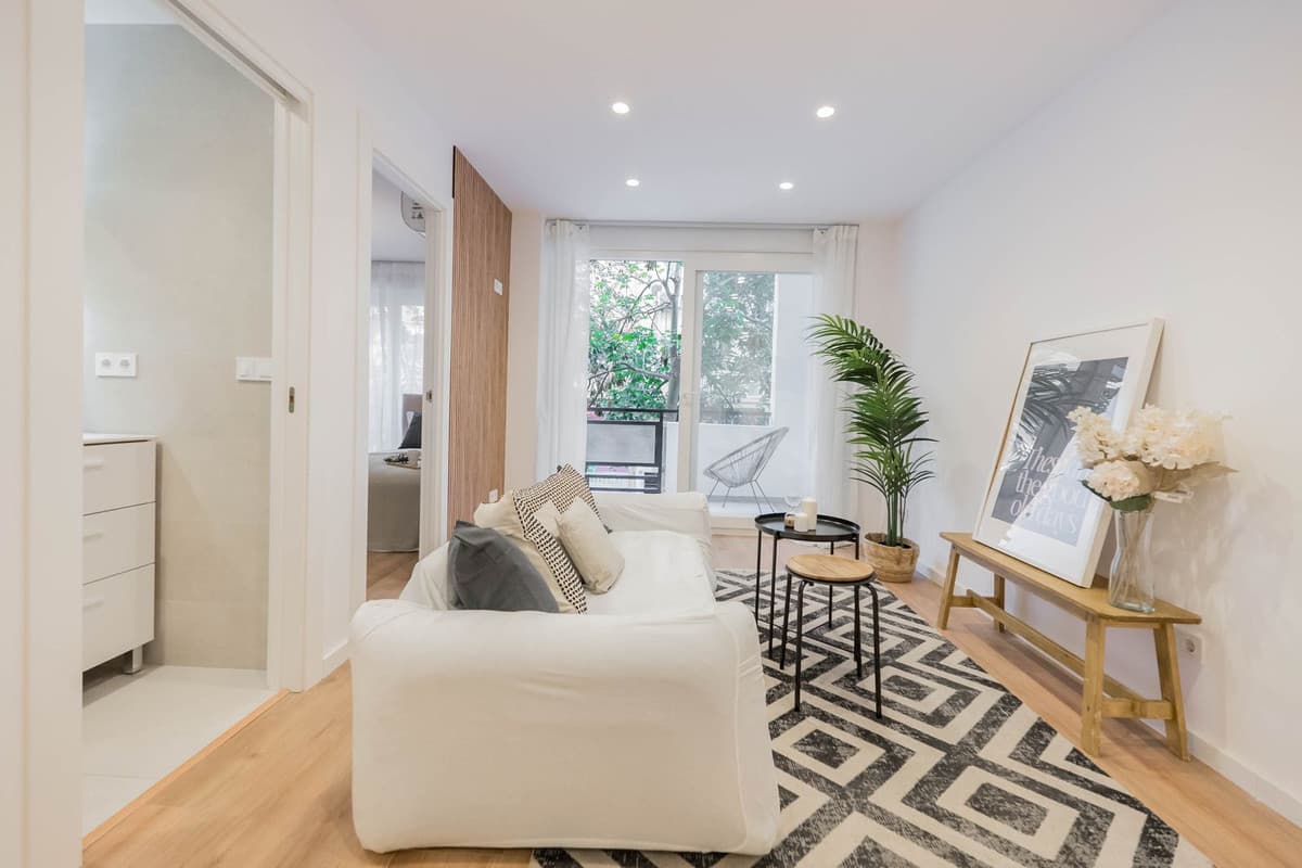 Middle Floor Apartment in Conde de Ureña — photo 10 of 10