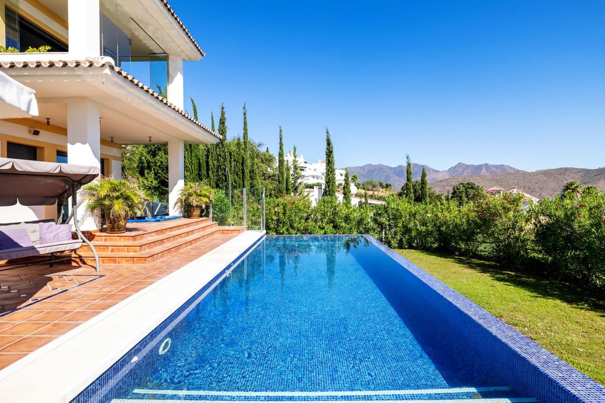 Detached Villa in La Mairena — photo 7 of 10