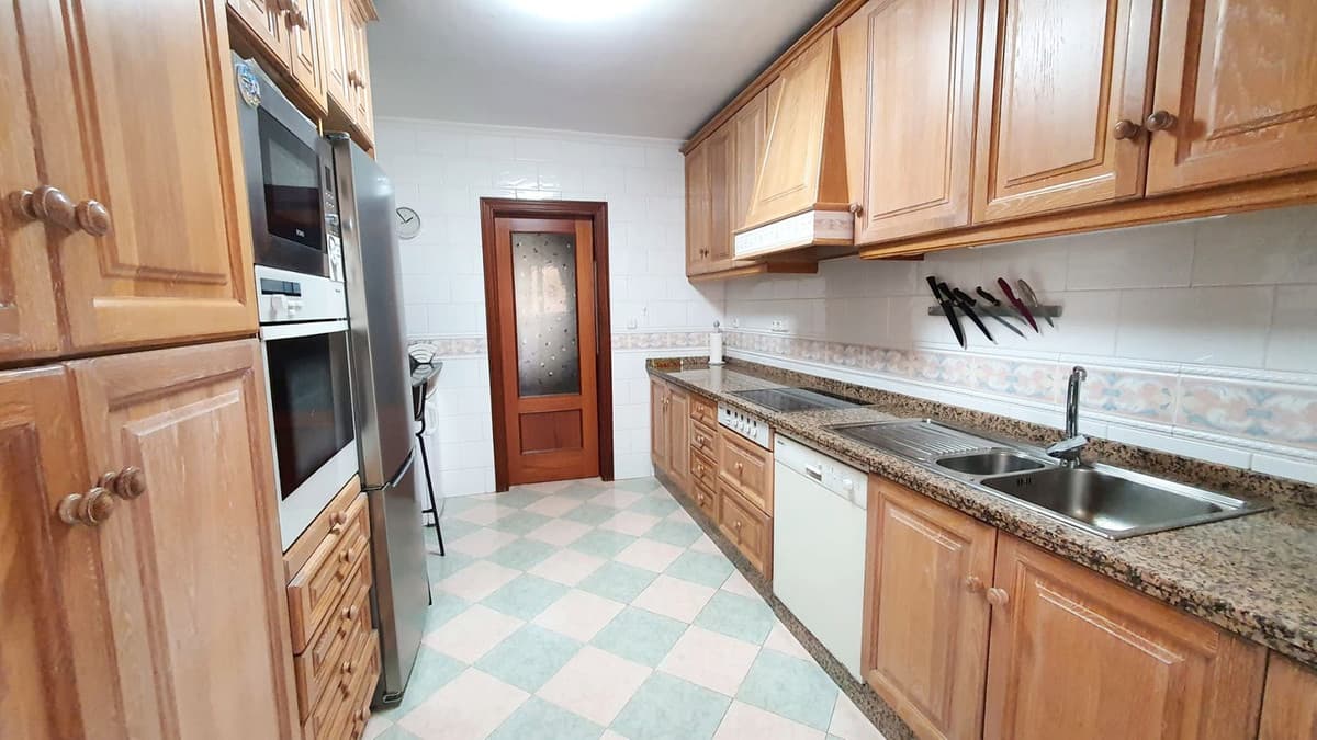 Middle Floor Apartment in Fuengirola — photo 4 of 10