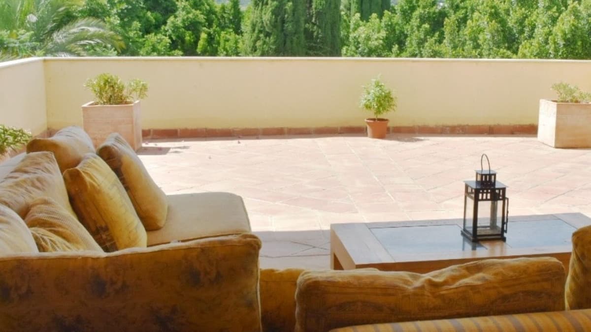 Detached Villa in San Roque — photo 2 of 10