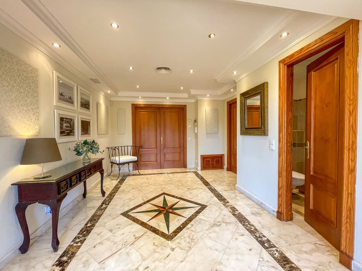 Detached Villa in El Rosario — photo 4 of 10