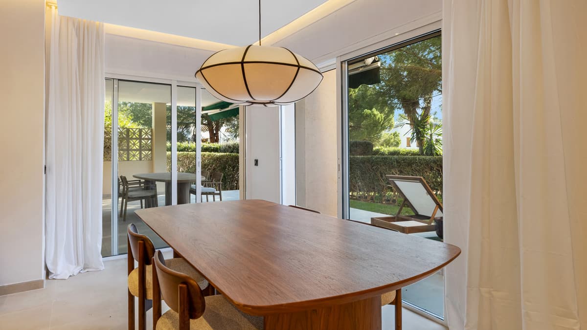 Middle Floor Apartment in Nueva Andalucía — photo 6 of 10