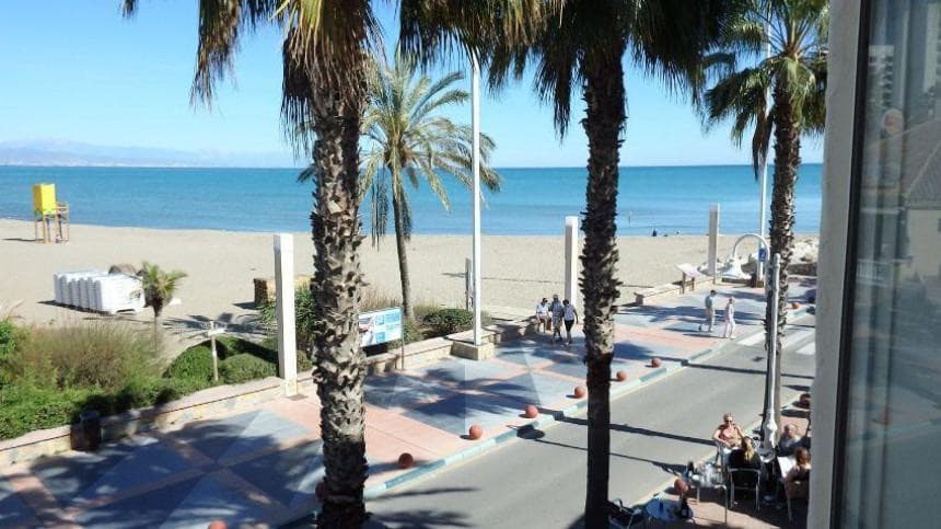 Middle Floor Apartment in Benalmadena — photo 1 of 10