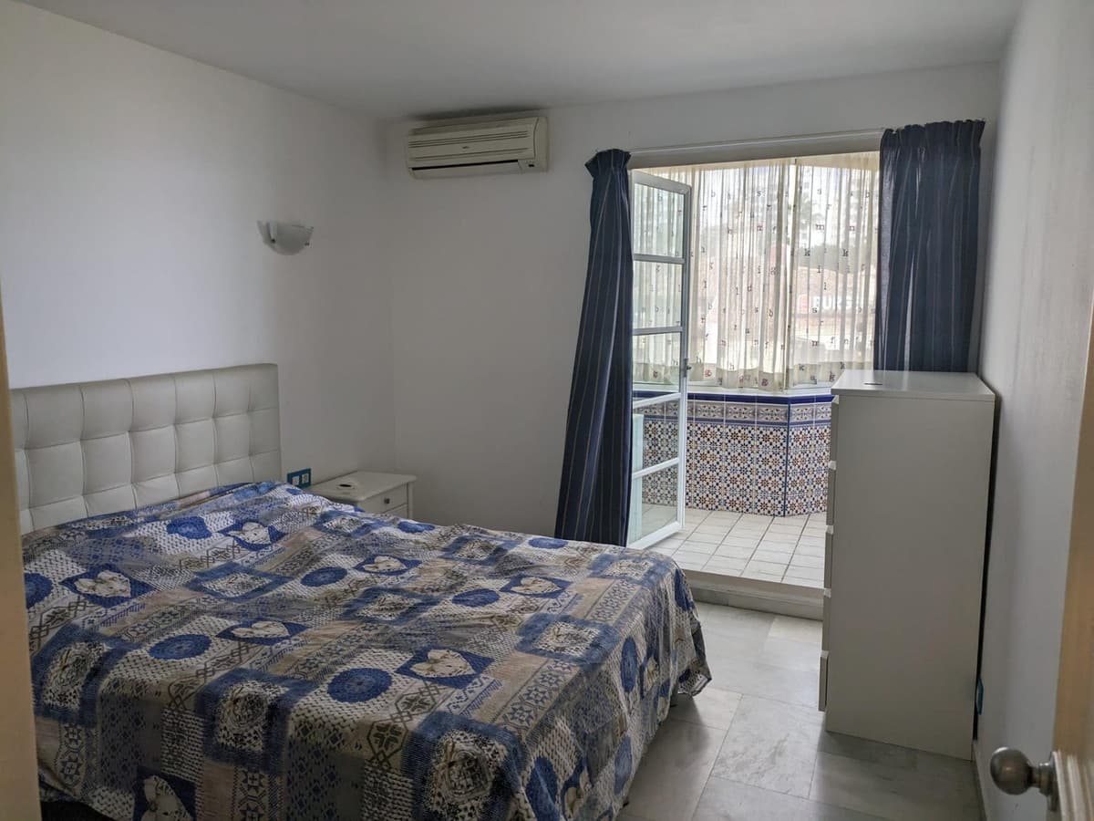 Middle Floor Apartment in Benalmadena — photo 6 of 10