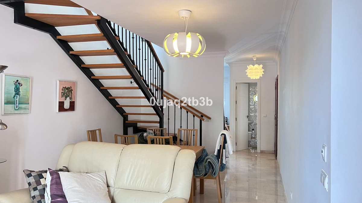 Duplex in Nueva Andalucía — photo 5 of 10