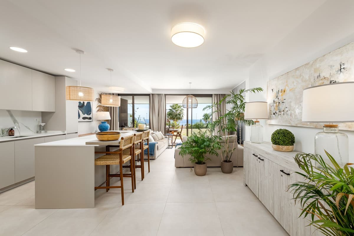 Ground Floor Apartment in Casares — photo 1 of 10