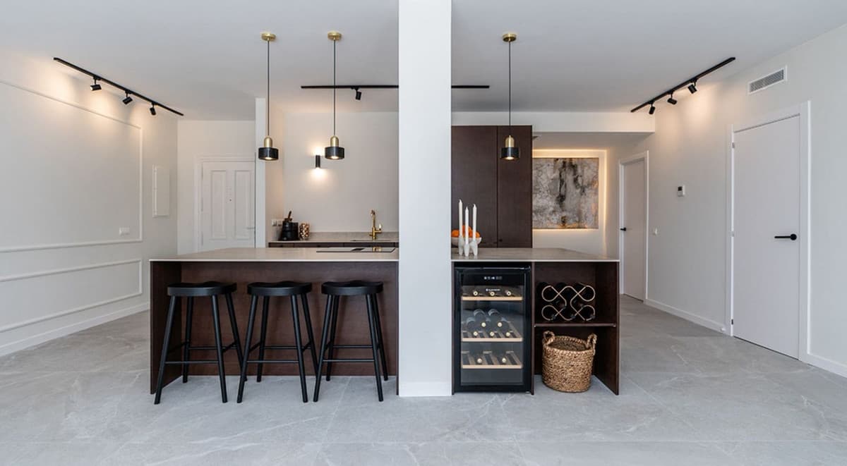 Middle Floor Apartment in La Quinta — photo 5 of 10