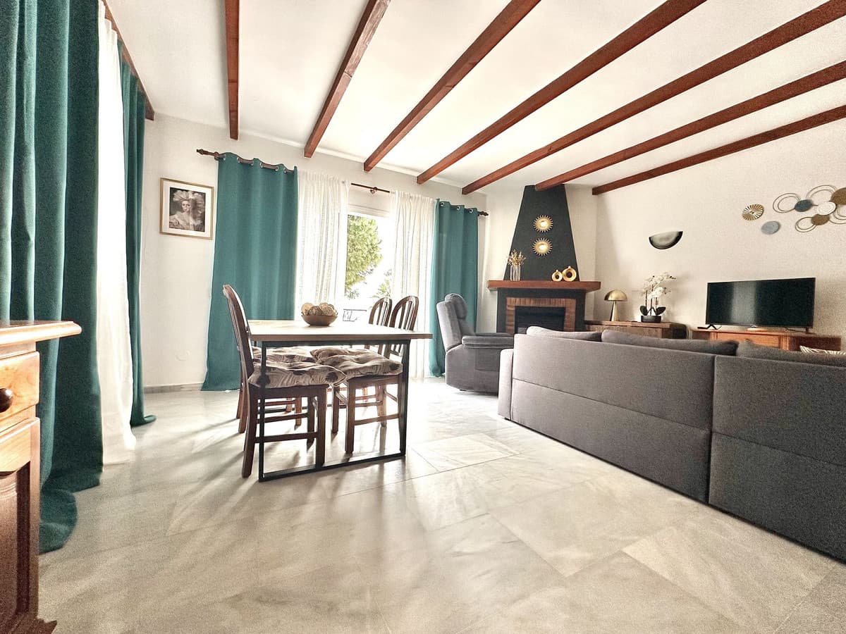 Townhouse in Calahonda — photo 4 of 10