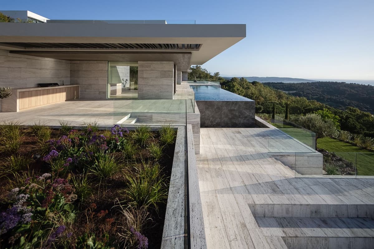 Detached Villa in Sotogrande — photo 1 of 10