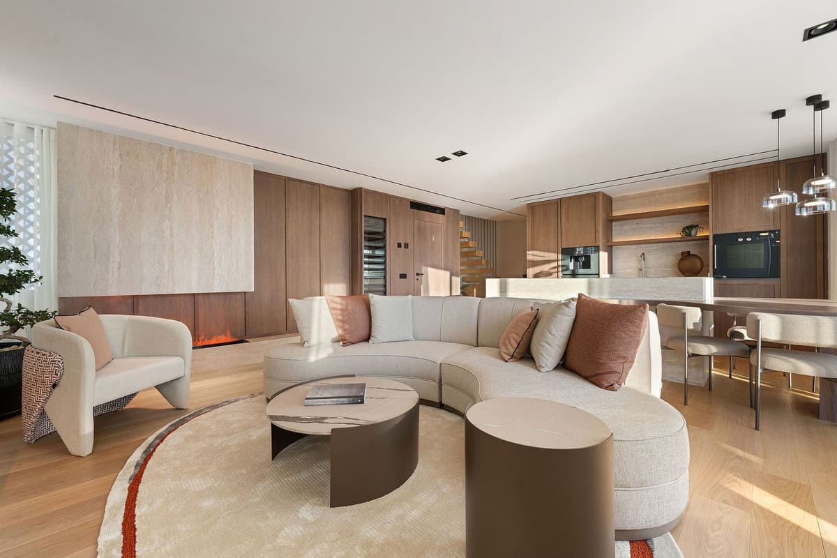 Penthouse Duplex in The Golden Mile — photo 4 of 10