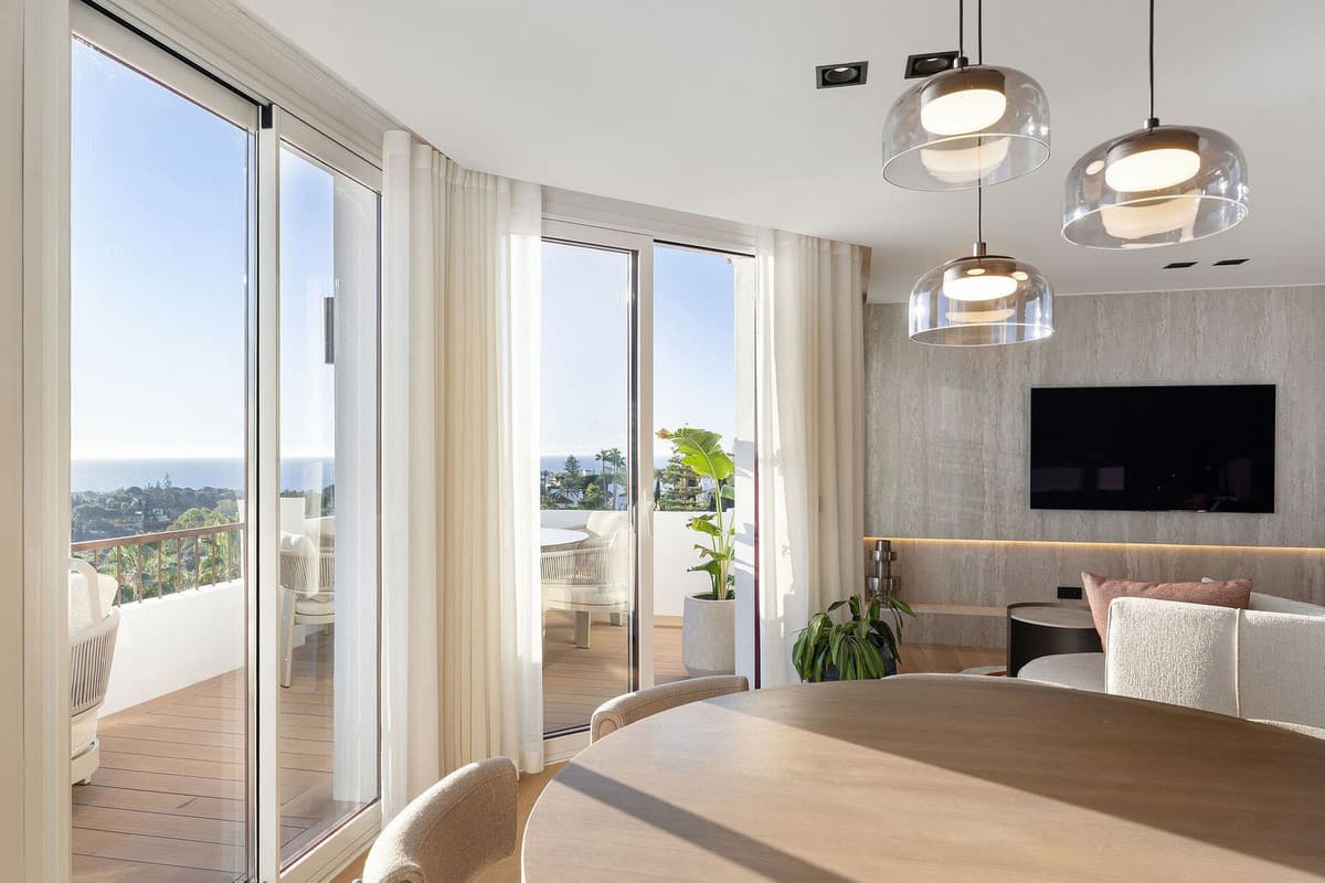 Penthouse Duplex in The Golden Mile — photo 10 of 10