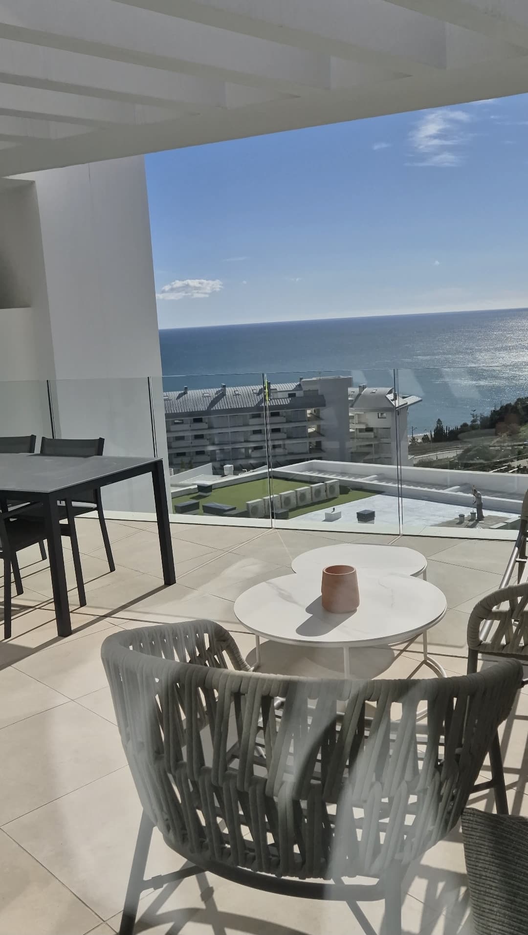 Middle Floor Apartment in Fuengirola — photo 1 of 10