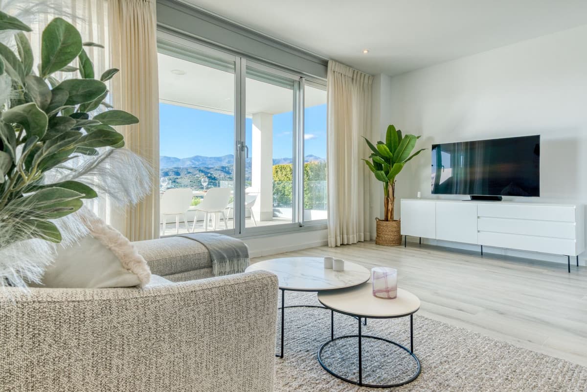 Ground Floor Apartment in Estepona — photo 3 of 10