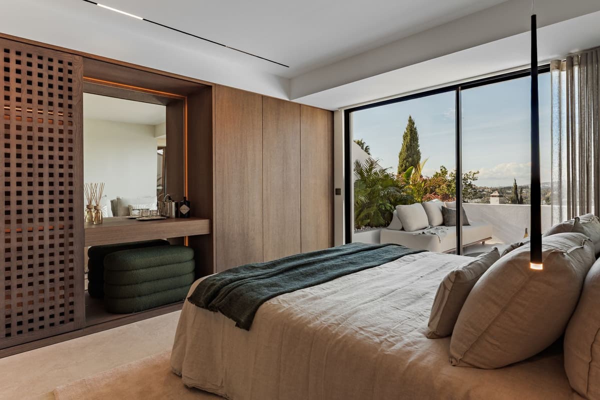 Townhouse in Nueva Andalucía — photo 10 of 10